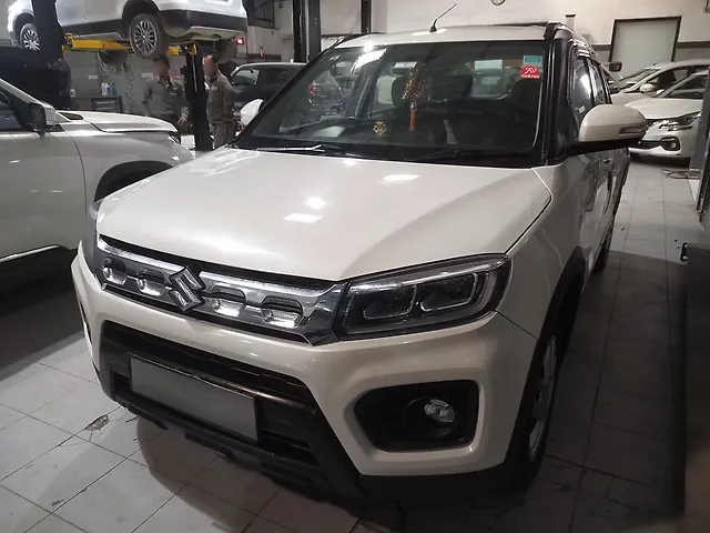 Used 2020 Maruti Suzuki Vitara Brezza in Indore