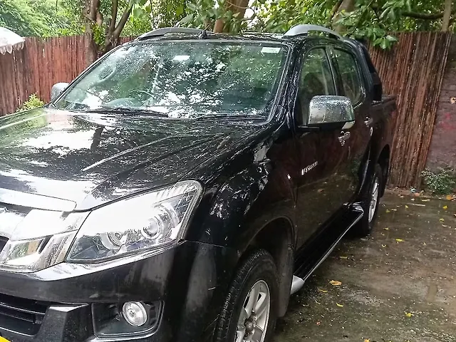 Used Isuzu D-MAX V-Cross [2019-2020] Standard in Delhi