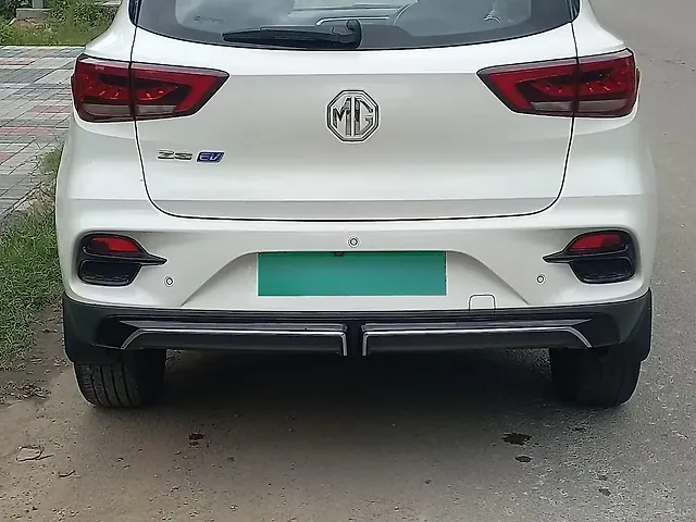 Second Hand 2024 MG ZS EV Excite for sale at Rs. 15,00,000