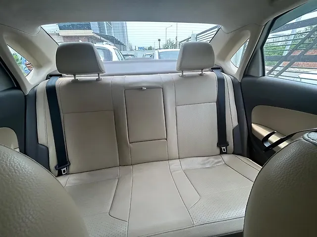 Used Volkswagen Vento [2015-2019] Highline 1.5 (D) AT in Lucknow