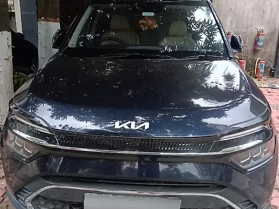 Used 2023 Kia Carens in Kolkata