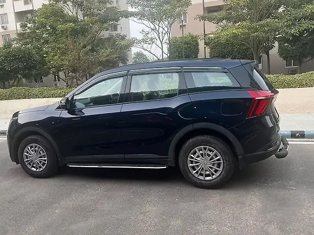 Used Mahindra XUV700 MX Petrol MT 5 STR [2021] in Meerut