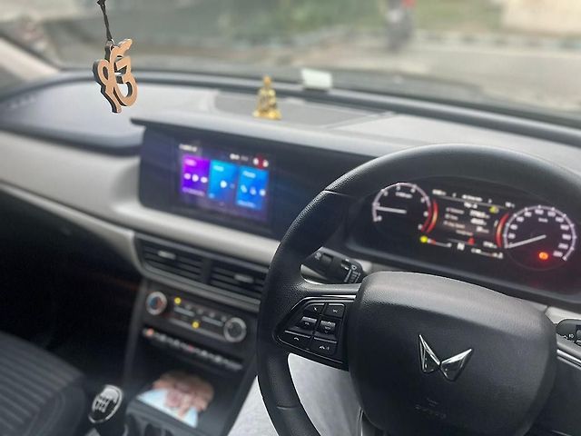 Used Mahindra XUV700 MX Petrol MT 5 STR [2021] in Meerut