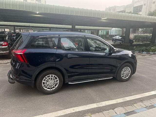 Used Mahindra XUV700 MX Petrol MT 5 STR [2021] in Meerut