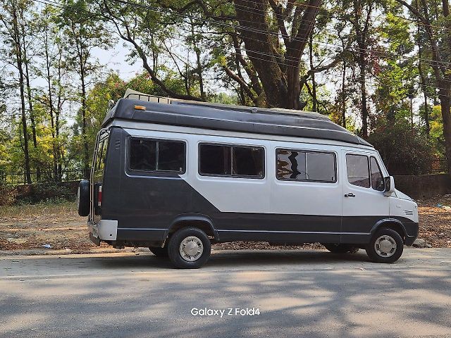 Used Toyota Commuter HiAce 3.0 L in Dehradun
