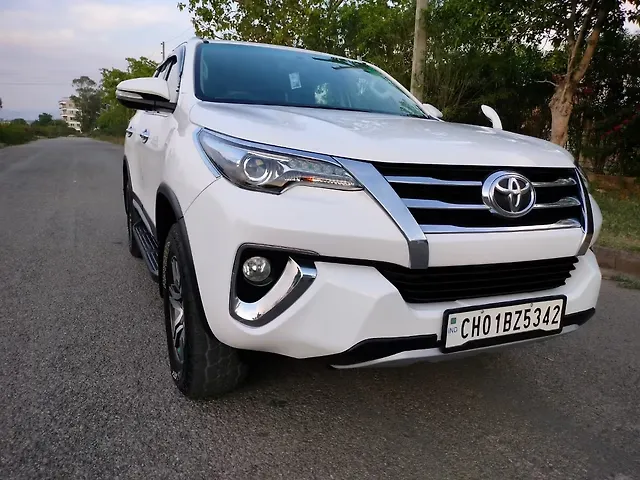 Used Toyota Fortuner [2016-2021] 2.8 4x2 AT [2016-2020] in Chandigarh