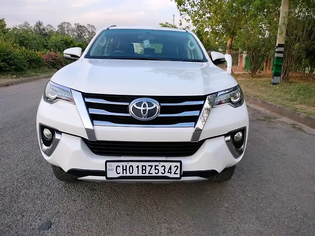 Used Toyota Fortuner [2016-2021] 2.8 4x2 AT [2016-2020] in Chandigarh