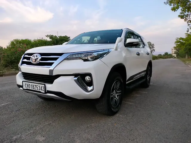 Used Toyota Fortuner [2016-2021] 2.8 4x2 AT [2016-2020] in Chandigarh