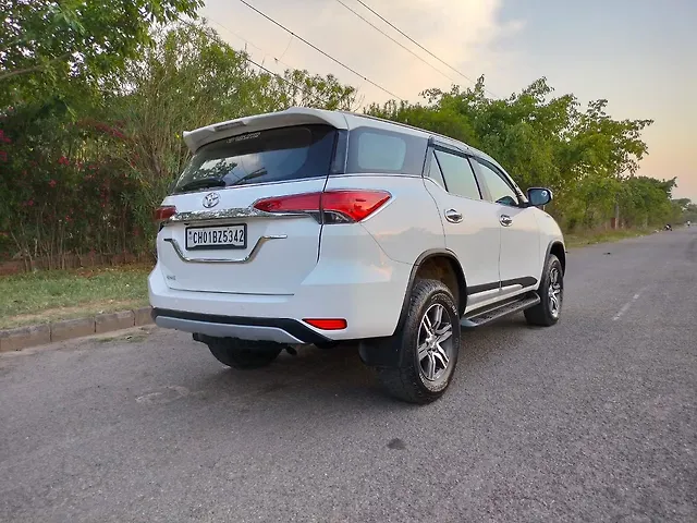 Used Toyota Fortuner [2016-2021] 2.8 4x2 AT [2016-2020] in Chandigarh