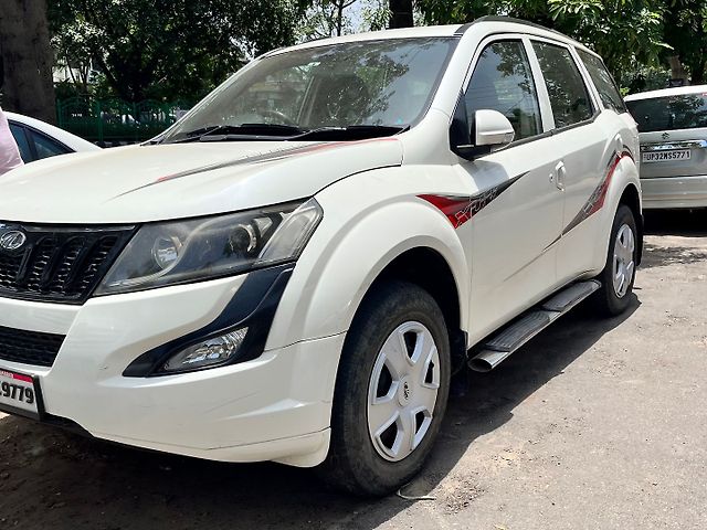 Used Mahindra XUV500 [2015-2018] W6 in Lucknow