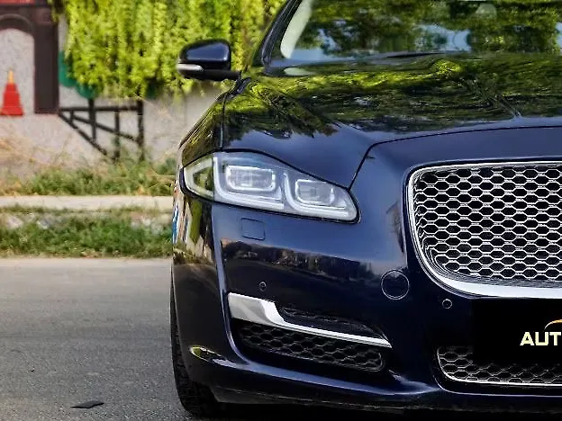 Used 2016 Jaguar XJ in Delhi
