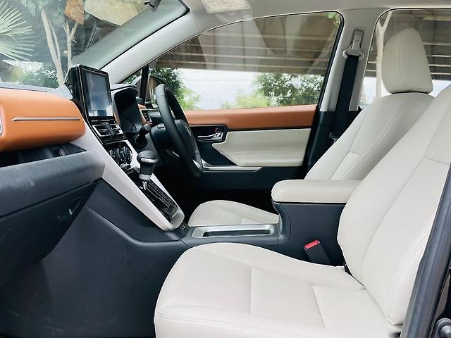 Used Toyota Innova Hycross GX 7 STR in Meerut