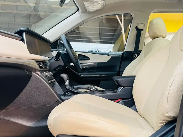Used Mahindra XUV700 AX 5 Petrol AT 5 STR [2021] in Meerut