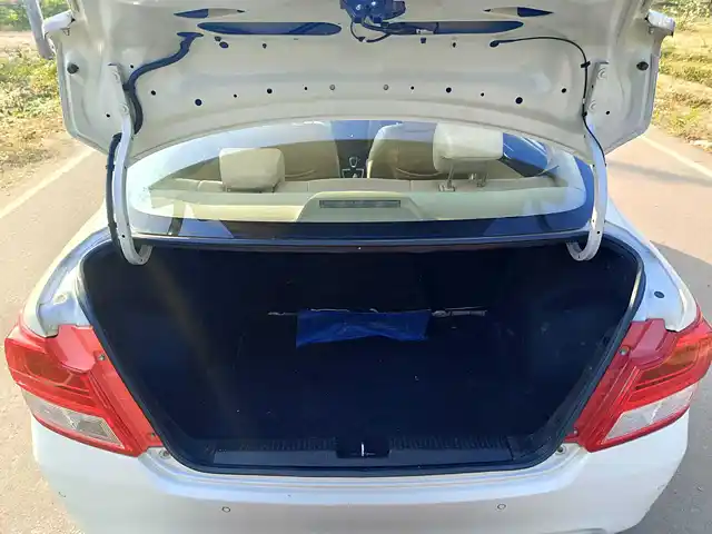 Used Maruti Suzuki Dzire [2017-2020] VXi AMT in Alwar