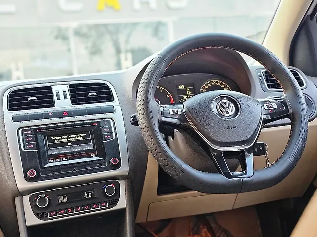Used Volkswagen Vento [2015-2019] Highline Plus 1.6 (P) 16 Alloy in Nashik