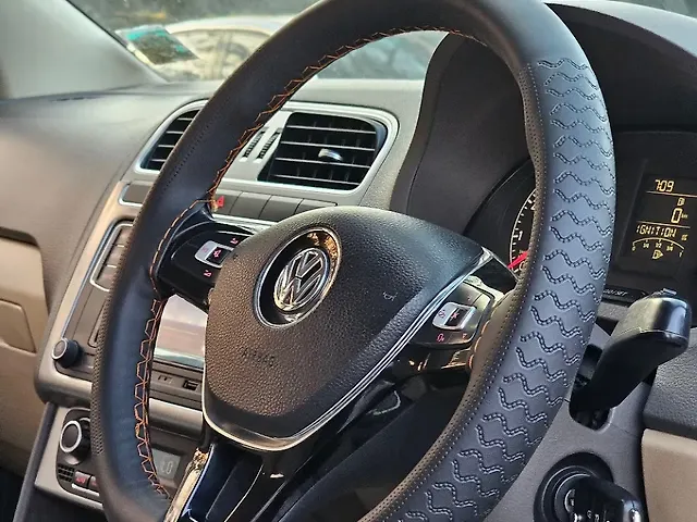 Used Volkswagen Vento [2015-2019] Highline Plus 1.6 (P) 16 Alloy in Nashik