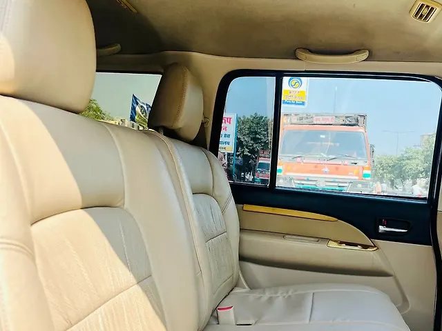 Used Ford Endeavour [2009-2014] 2.5L 4x2 in Lucknow