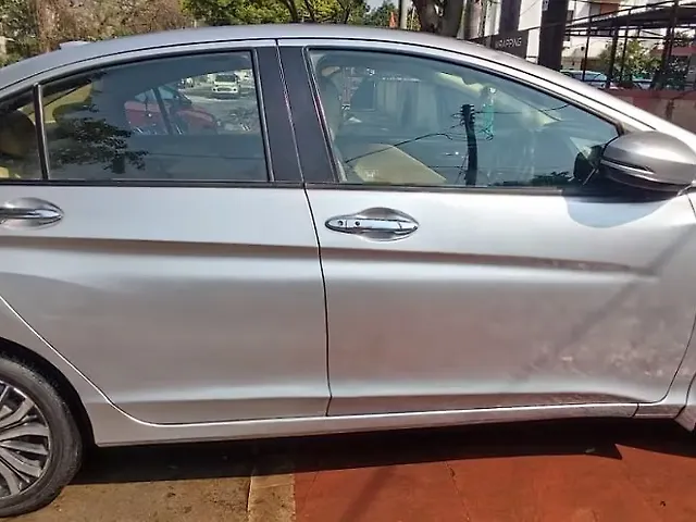 Used Honda City 4th Generation ZX Diesel in Lucknow
