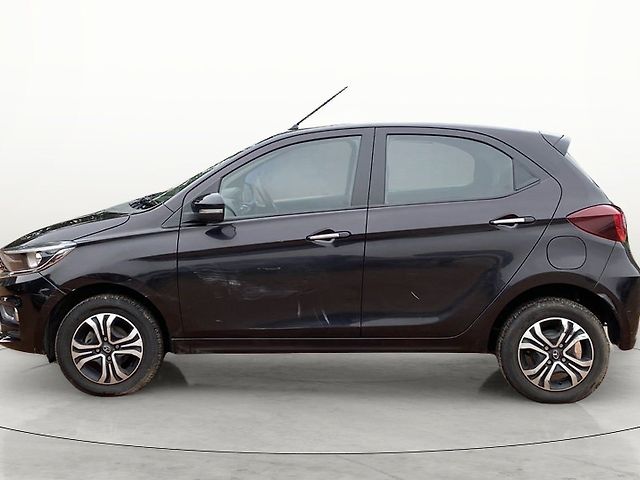 Used Tata Tiago XZ Plus CNG [2022-2023] in Kolkata