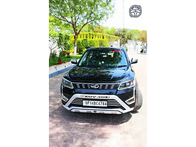 Used 2021 Mahindra XUV300 in Lucknow