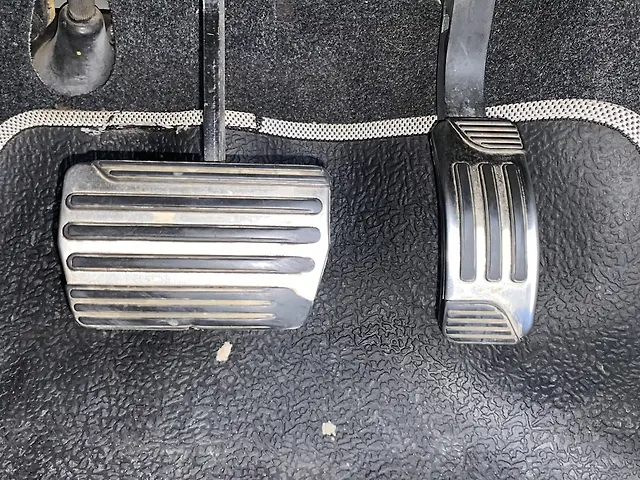 Used Mahindra XUV500 W11 AT in Hyderabad