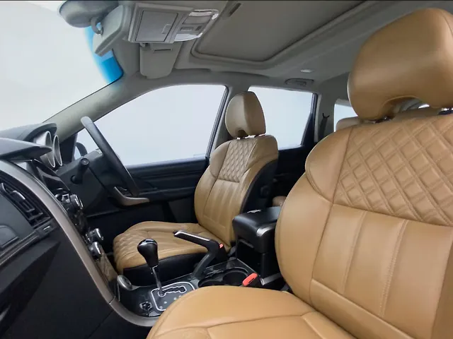 Used Mahindra XUV500 W11 AT in Hyderabad