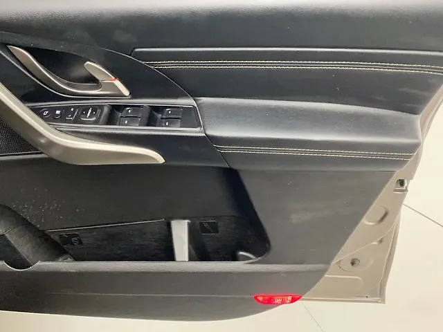 Used Mahindra XUV500 W11 AT in Hyderabad