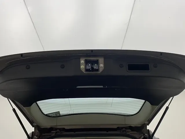 Used Mahindra XUV500 W11 AT in Hyderabad