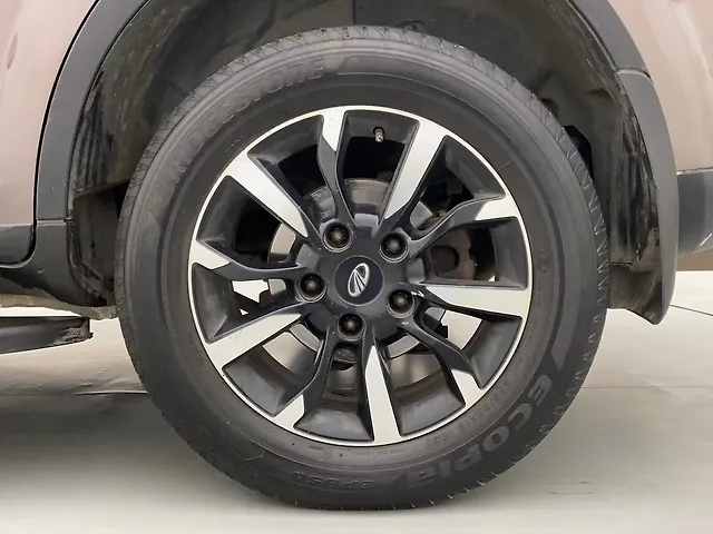 Used Mahindra XUV500 W11 AT in Hyderabad