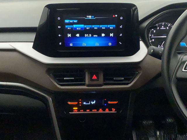 Used Maruti Suzuki Brezza ZXi [2023-2025] in Mumbai