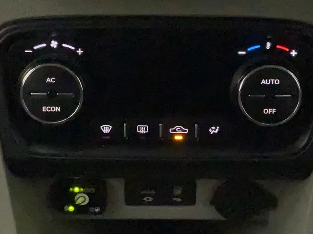 Used Tata Tiago [2016-2020] Revotron XZ Plus in Navi Mumbai