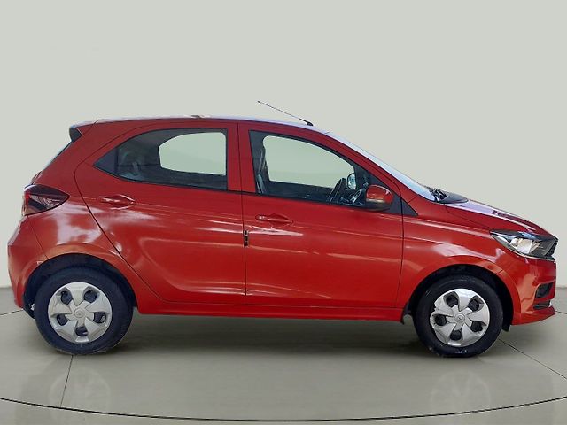 Used Tata Tiago XT CNG [2022-2023] in Lucknow