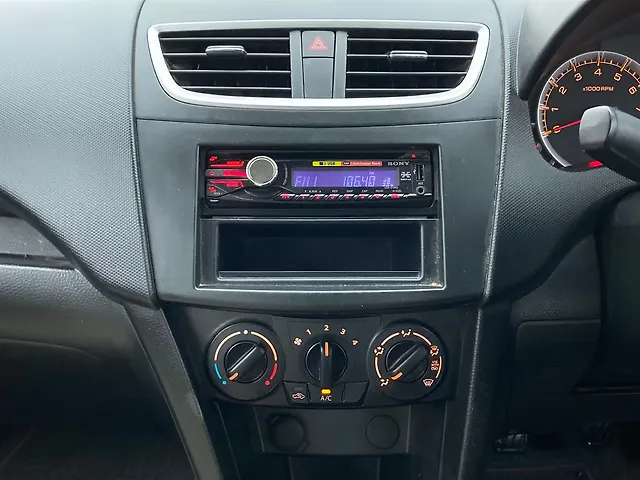 Used Maruti Suzuki Swift [2011-2014] VXi in Hyderabad