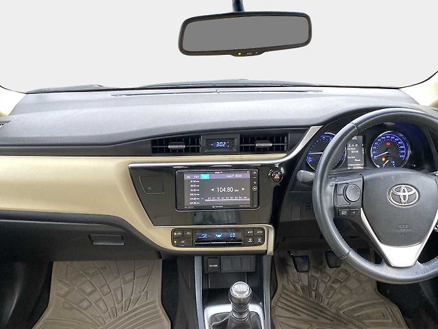 Used Toyota Corolla Altis G Petrol in Kolkata