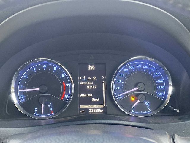 Used Toyota Corolla Altis G Petrol in Kolkata