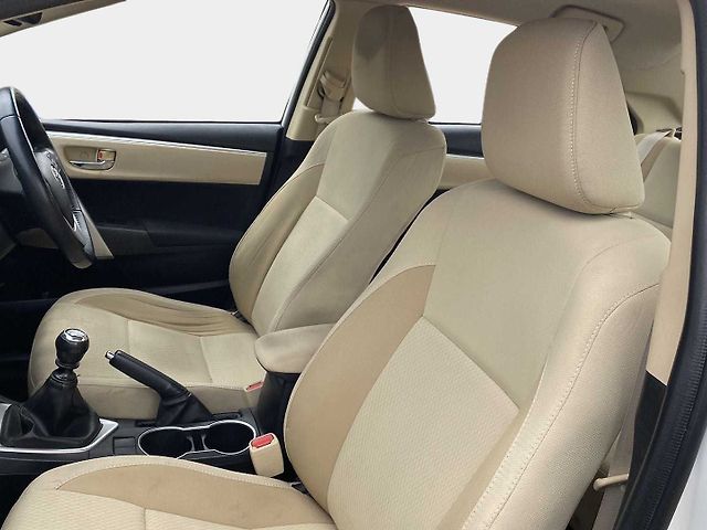 Used Toyota Corolla Altis G Petrol in Kolkata