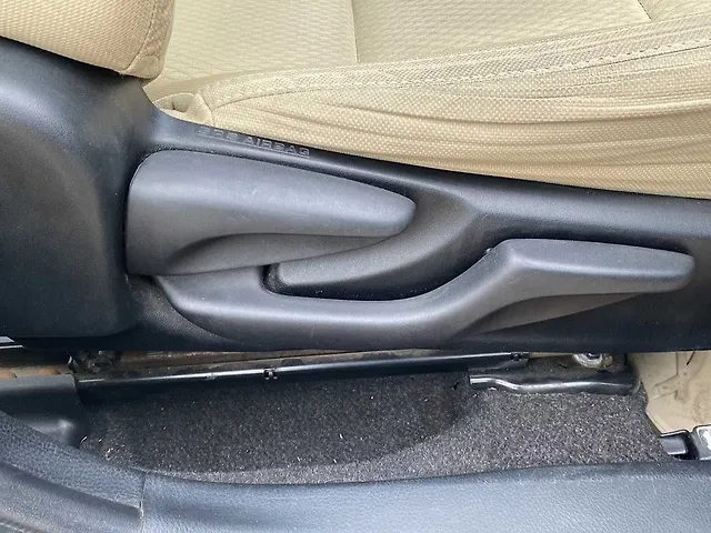 Used Toyota Corolla Altis G Petrol in Kolkata