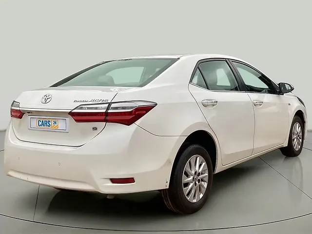 Used Toyota Corolla Altis G Petrol in Kolkata