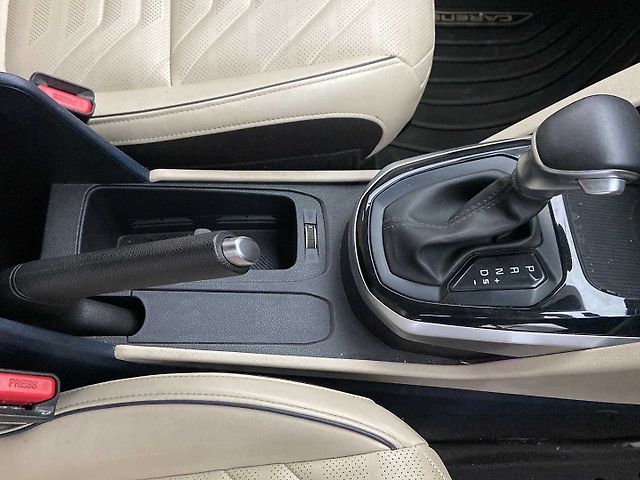 Used Kia Carens [2022-2023] Luxury Plus 1.5 Diesel AT 6 STR in Delhi