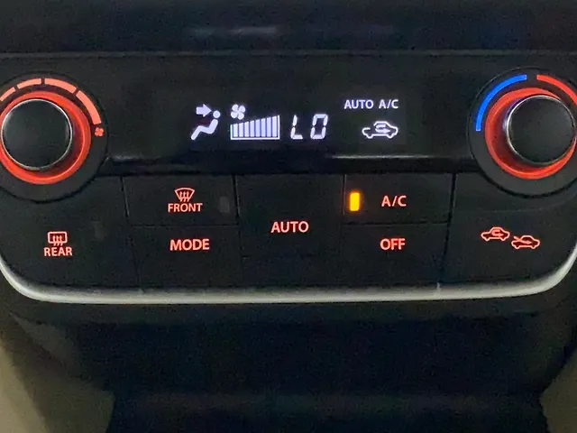 Used Maruti Suzuki Dzire [2017-2020] ZXi Plus AMT in Bangalore