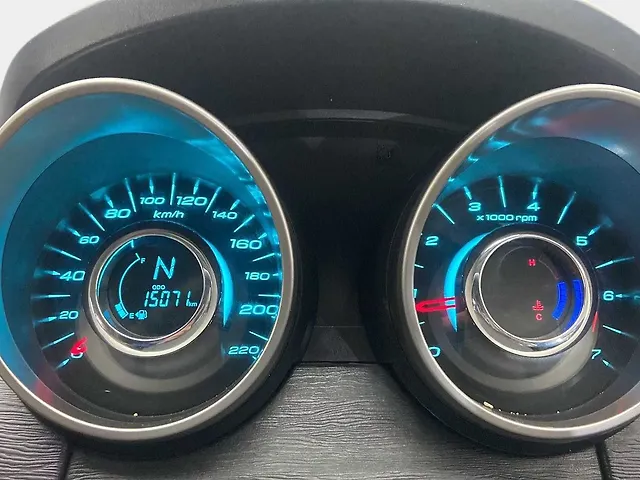 Used Mahindra XUV500 W7 AT [2018-2020] in Delhi