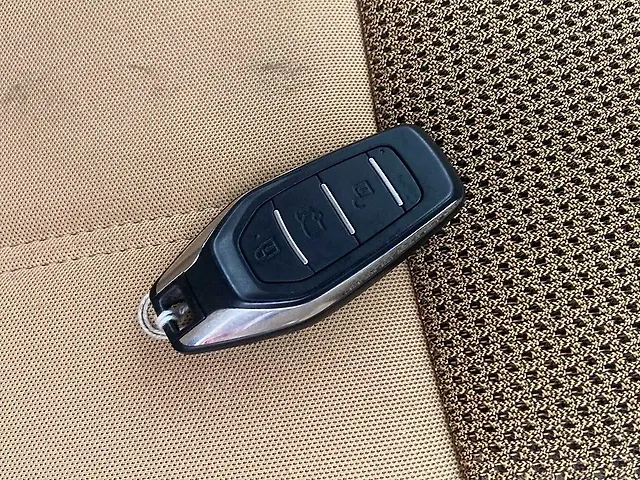 Used Mahindra XUV500 W7 AT [2018-2020] in Delhi
