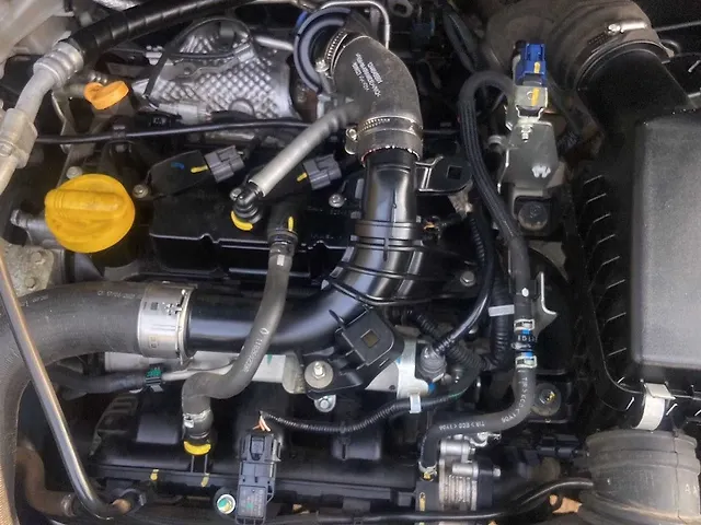 Used Nissan Magnite [2020-2024] XV Turbo CVT Dual Tone [2020] in Hyderabad