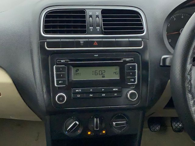 Used Volkswagen Polo [2010-2012] Highline1.2L (P) in Ahmedabad