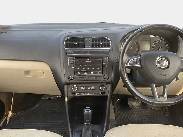 Used Skoda Rapid Style 1.6 MPI AT in Nashik