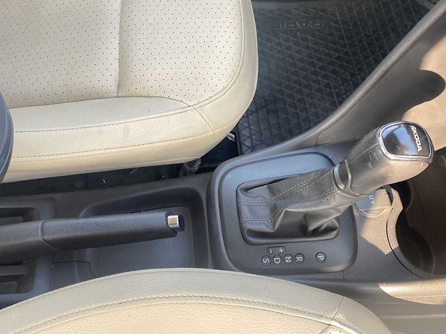 Used Skoda Rapid Style 1.6 MPI AT in Nashik
