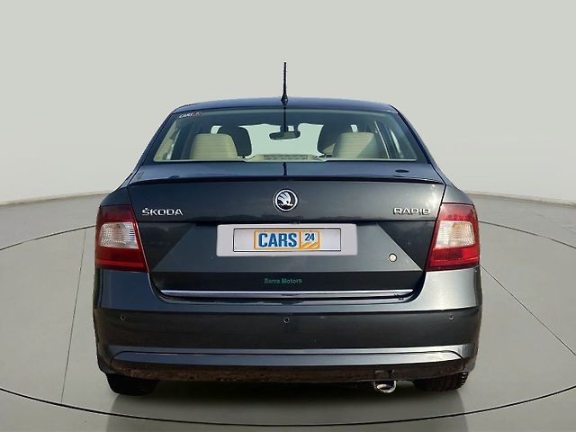 Used Skoda Rapid Style 1.6 MPI AT in Nashik