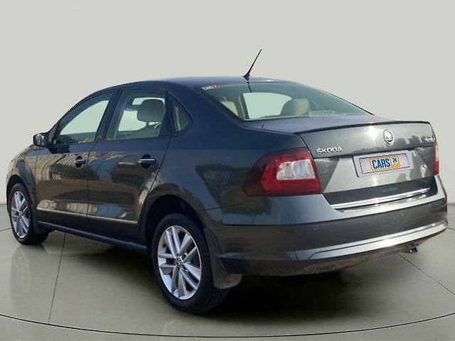Used Skoda Rapid Style 1.6 MPI AT in Nashik