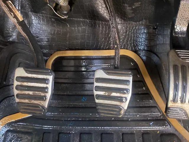 Used Mahindra XUV500 [2015-2018] W6 in Nashik