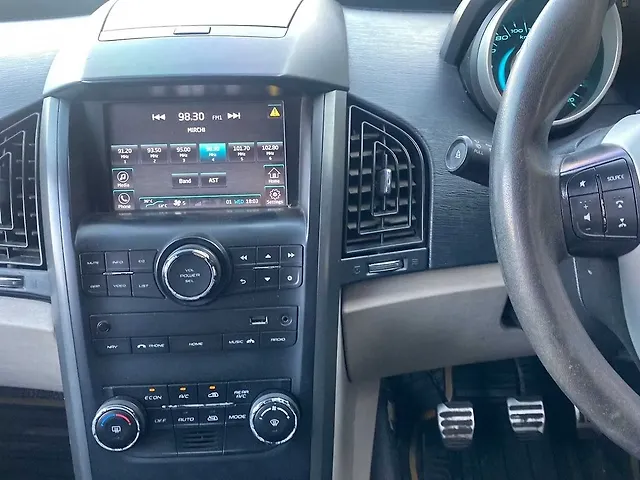Used Mahindra XUV500 [2015-2018] W6 in Nashik